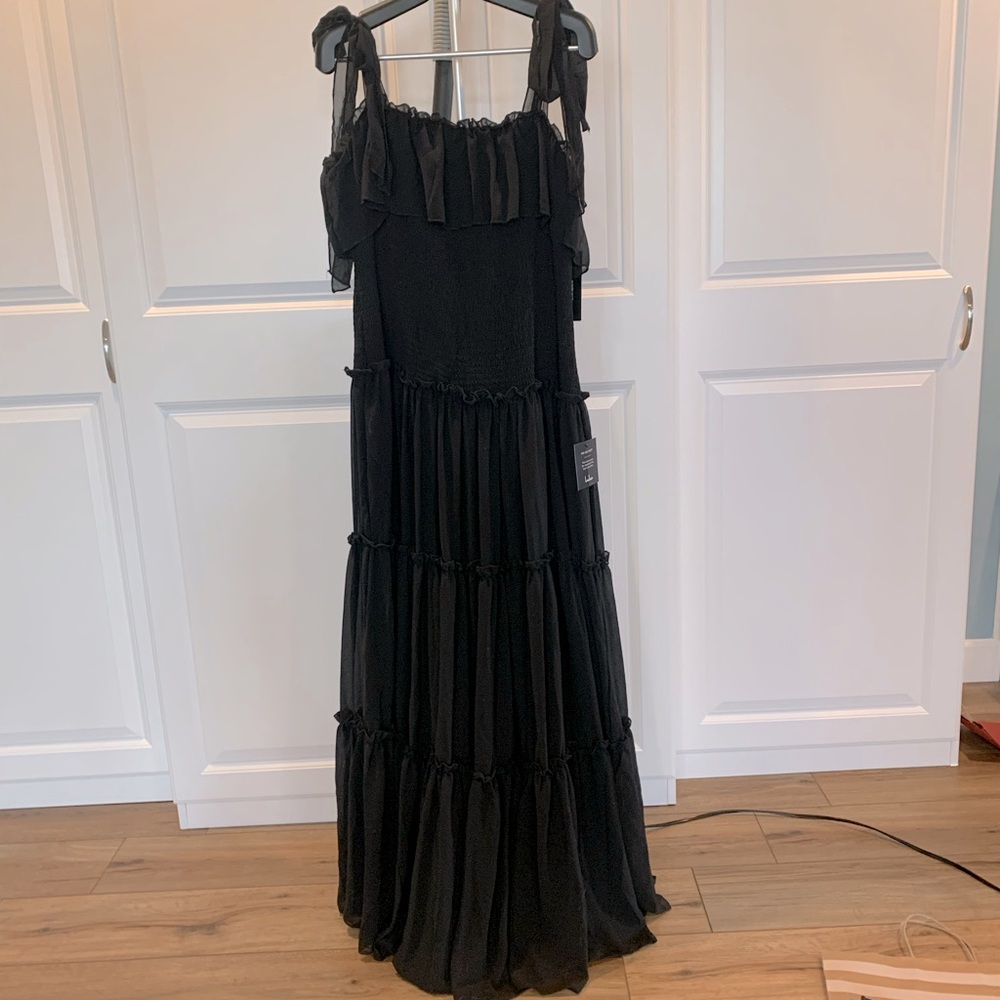 Lulu’s Black Smocked Tie-Strap Tiered Maxi Dress